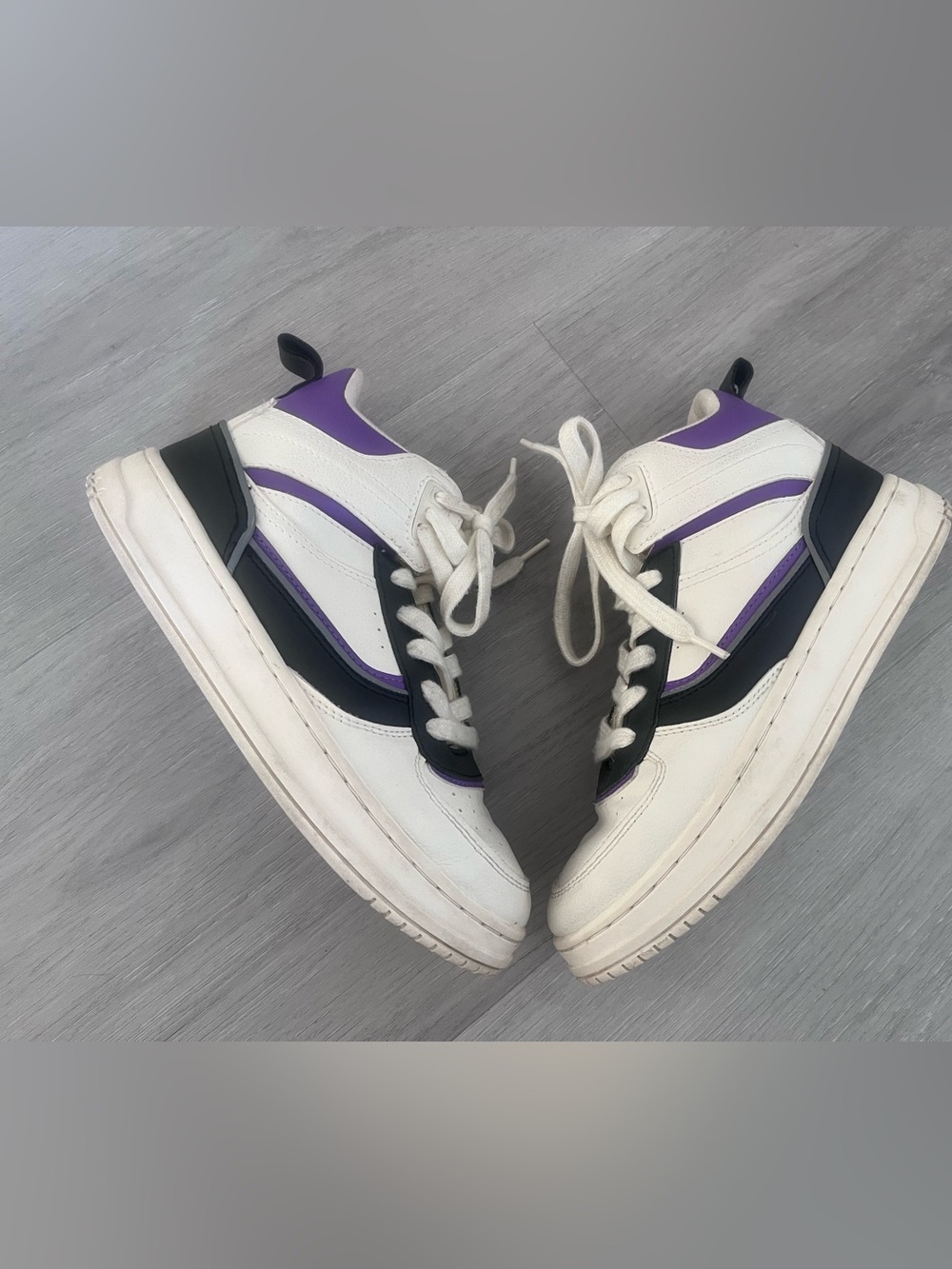 Girls ZARA purple and off white hitops